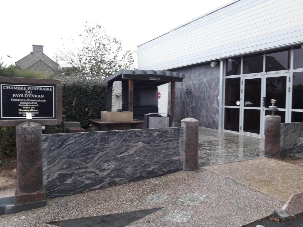entrée funérarium
